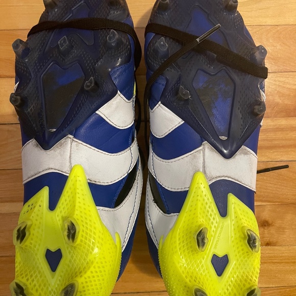 Adidas Predator Accelerator Molded Cleats - Blue, White & Yellow - Size 7.5 US - Picture 5 of 9